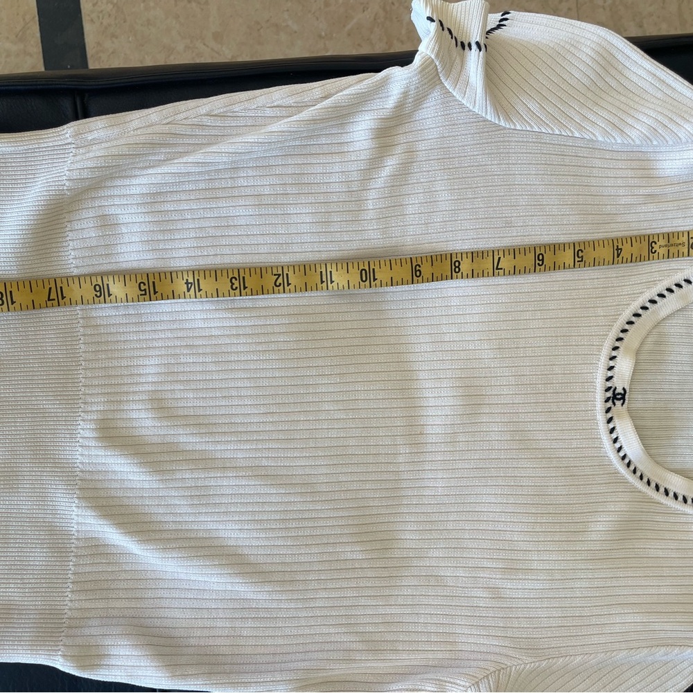 Chanel White Knit Top - Picture 5 of 9
